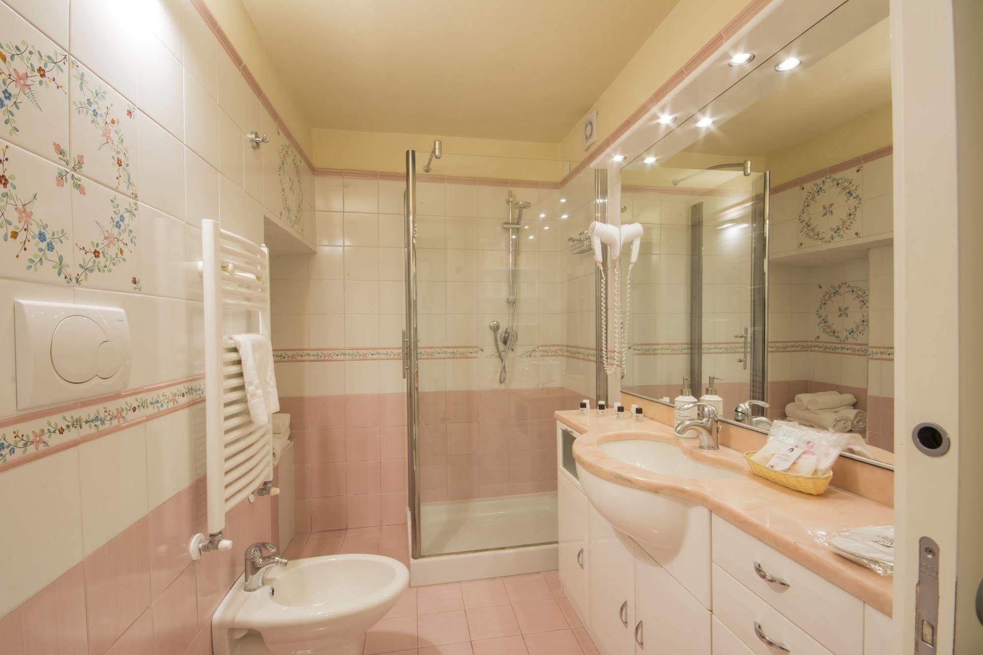 Quattro Cantoni Guest house 2*